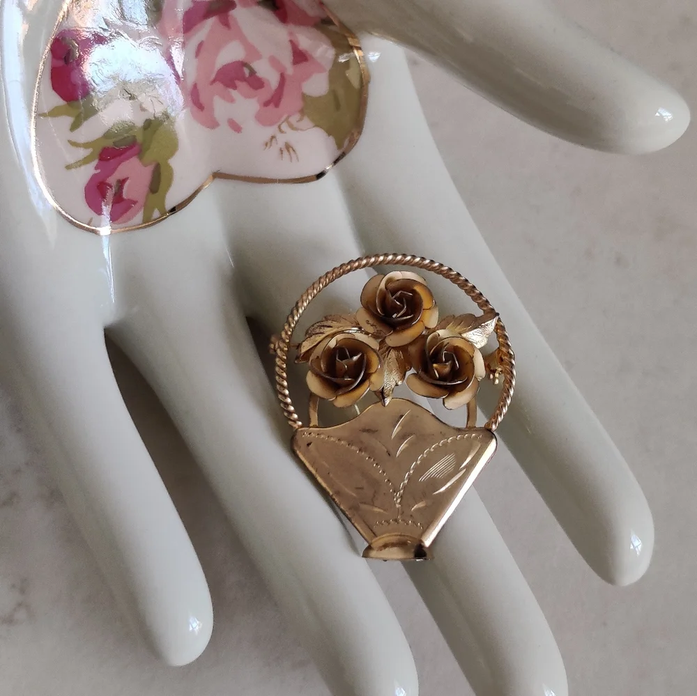 Vintage Bond Boyd Gold over Sterling Silver Flower Vase Pin - Picture 2 of 13